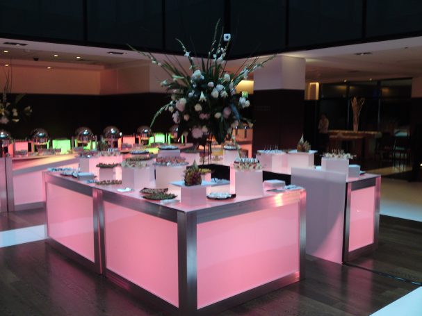 buffet-central-lumineux-evenementiel-3m-